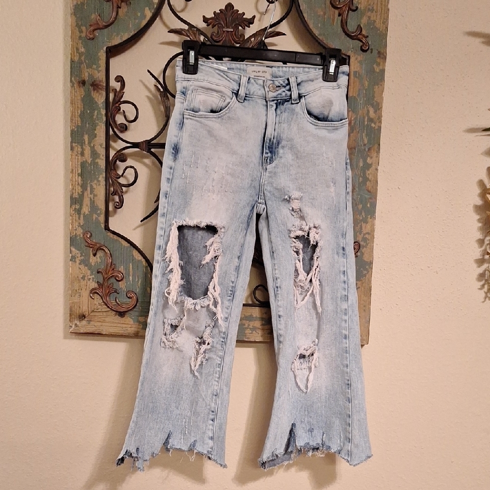 UNIQ BY LITZ  Flare Wide Leg Jeans with Distressed Look Size 1